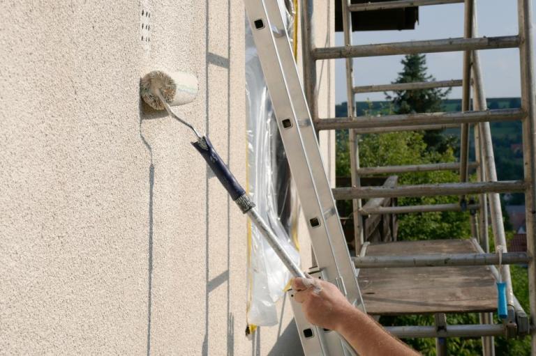 Peinture extérieure durable, protégez vos façades efficacement